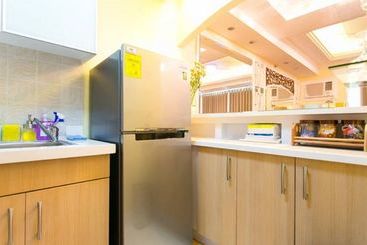 هتل Avant Apartments At The Fort