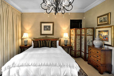 تختخواب و صبحانه 21 Roux Street Franschhoek