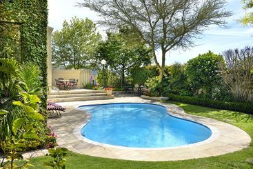 تختخواب و صبحانه 21 Roux Street Franschhoek