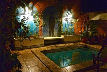 تختخواب و صبحانه Casa Silas Granada Nicaragua