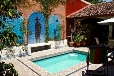 تختخواب و صبحانه Casa Silas Granada Nicaragua