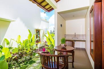 هتل Airy Sukawati Sutami Gunung Sari 99x Bali