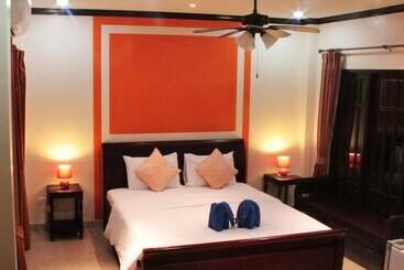 فندق Baan Faa Talaychan Resort