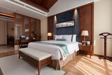 هتل Chongqing Dongheng Glenville