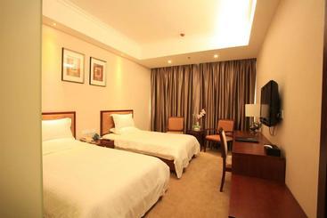 هتل Greentree Inn Zhangye Road