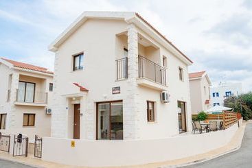 Oceanview Luxury Villa 007