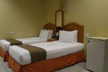 هتل Centre Lodge