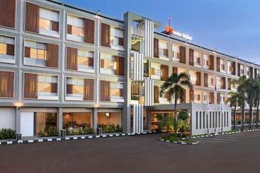 هتل Swissbelinn Cibitung