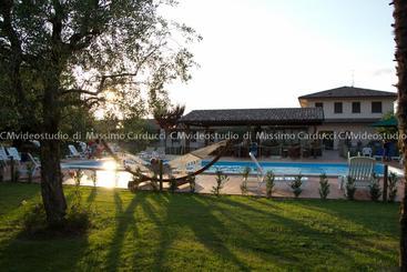 Agriturismo Valle Del Subasio