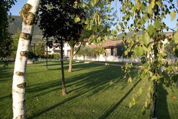 Agriturismo Valle Del Subasio