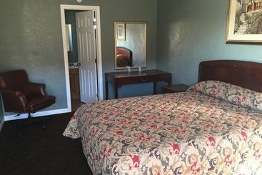 Deluxe Motel