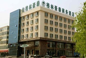 Отель Green Tree Inn Dalian Railway Station