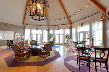 استراحتگاه Hilton Grand Vacations Club Tremblant Canada