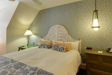 استراحتگاه Hilton Grand Vacations Club Tremblant Canada