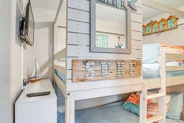 بيت ريفى Myrtle Beach  Coastal Cabana  W/ Resort Amenities!