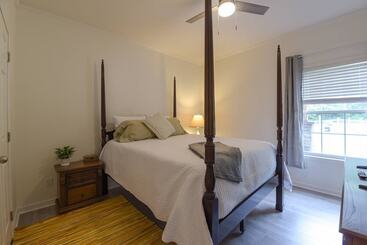 بيت ريفى Riverside Ranch By Avantstay Mins To Downtown