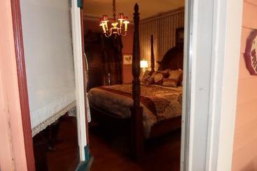 تختخواب و صبحانه Bridgeford House