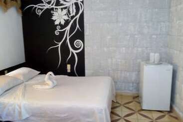 پانسیون Hostal Luna Azul