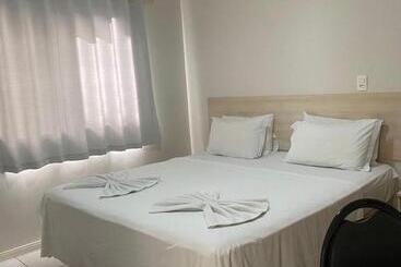 בית מלון כפרי Carmel Palace