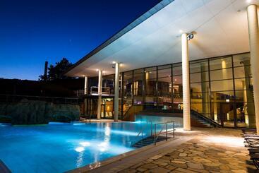 تختخواب و صبحانه Feriendorf An Der Therme Obernsees