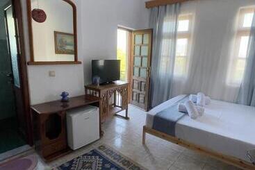 پانسیون Great Wall Guest House