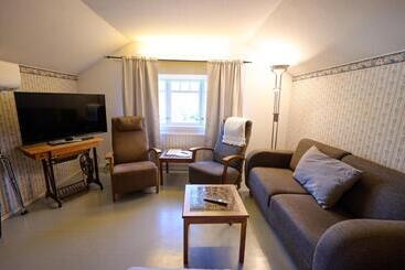 ユースホステル Liekorannan Majatalo  Kodinomaista Majoitusta Rautatieasemaa Vastapäätä