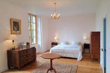 Bed and Breakfast Château D Agy