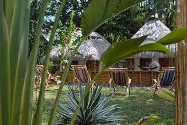 تختخواب و صبحانه Naturalmente Boutique Bungalows Y Cocina Mediterránea