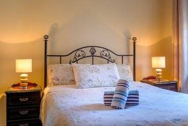 Fallons Bed And Breakfast