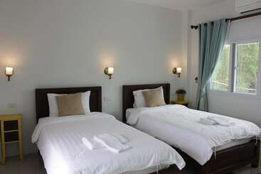 Hotel Moei Manee Resort