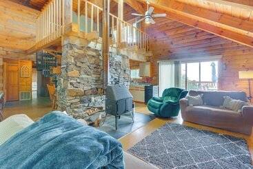 コテージ Mountaintop Home In Hedgesville W/ Panoramic View!