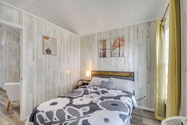 بيت ريفى Pet Friendly Picayune Tiny Home Near Space Center!