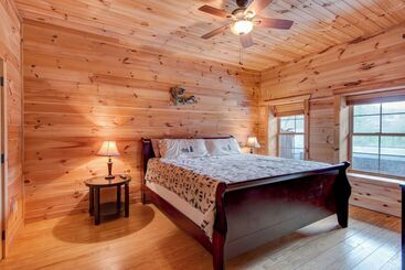 קוטג'' A Happy Roost