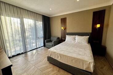 تختخواب و صبحانه Gargaron Beach