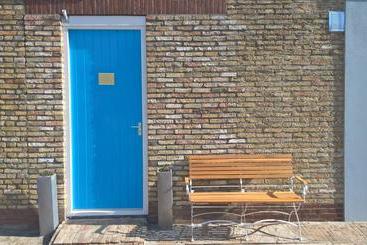 تختخواب و صبحانه Studio Chilltime Harlingen