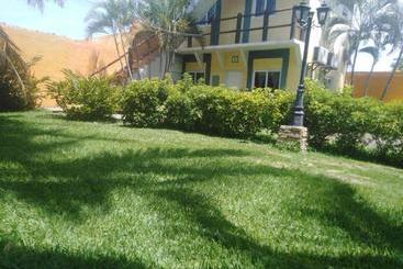 هتل Mi Paraíso Monterrico