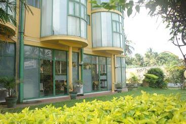هتل Villa Jayananda
