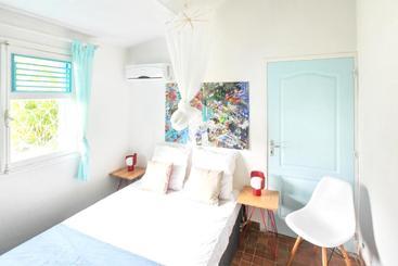 Villa Elegante A Saint Francois 75 M² Piscine Privee