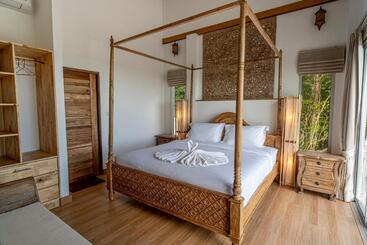 بنسيون 2br Modern Balinese Pool & Sea View Villa #9