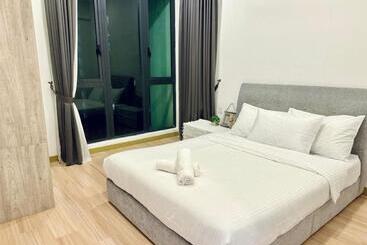 アパートホテル Jazz Suites Pool View With Bathtub   1001