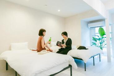 旅馆 丸亀ゲストハウスババノバ