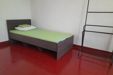 پانسیون Gloria Cottage Non Ac