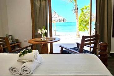 בית מלון כפרי Juana Ocean Villas