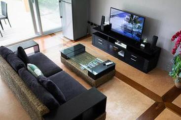 Blue Haven Bay Villa And Resort Apartments