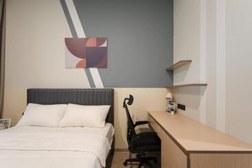 هتل Cove Equatoria