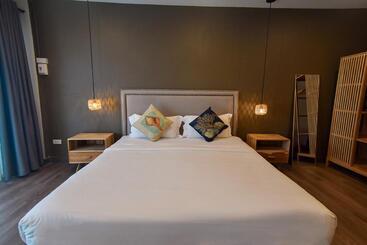 هتل آپارتمان Duplex Rooms Pool View At Thalay Cha Am