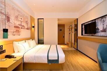 هتل City Comfort Inn Kunming High Speed Railway South Station 7th Street Area
