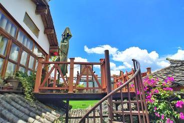 هتل Heshun Xinyue Boutique Inn
