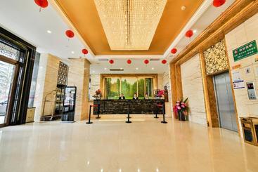 Hongyang Hotel Shenzhen North Railway Station