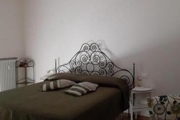 مبيت وإفطار La Casa Della Nonna